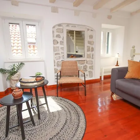 Bohemian Center - 2 Bedroom